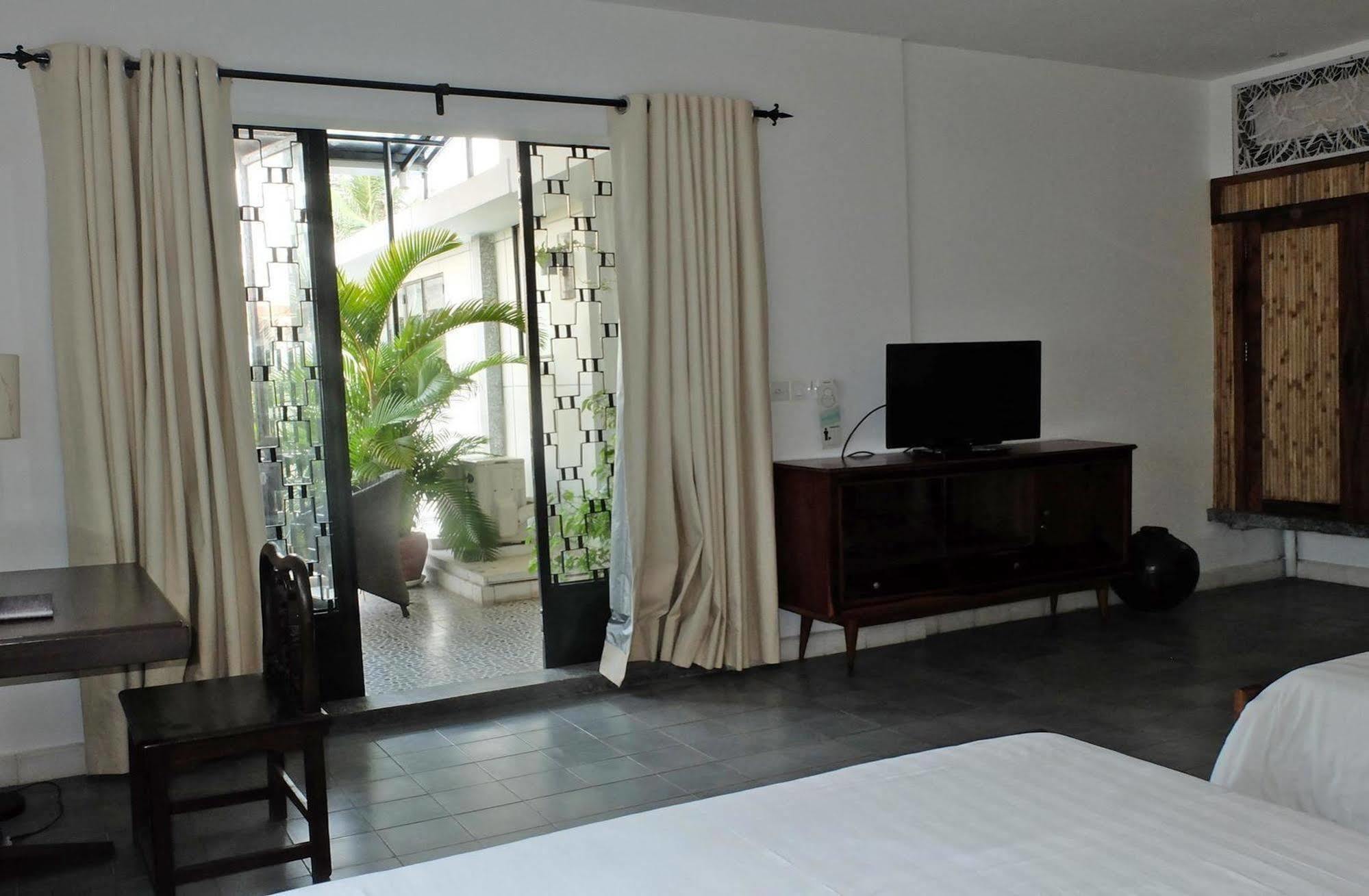 The Sangkum Hotel Phnom Penh Zewnętrze zdjęcie