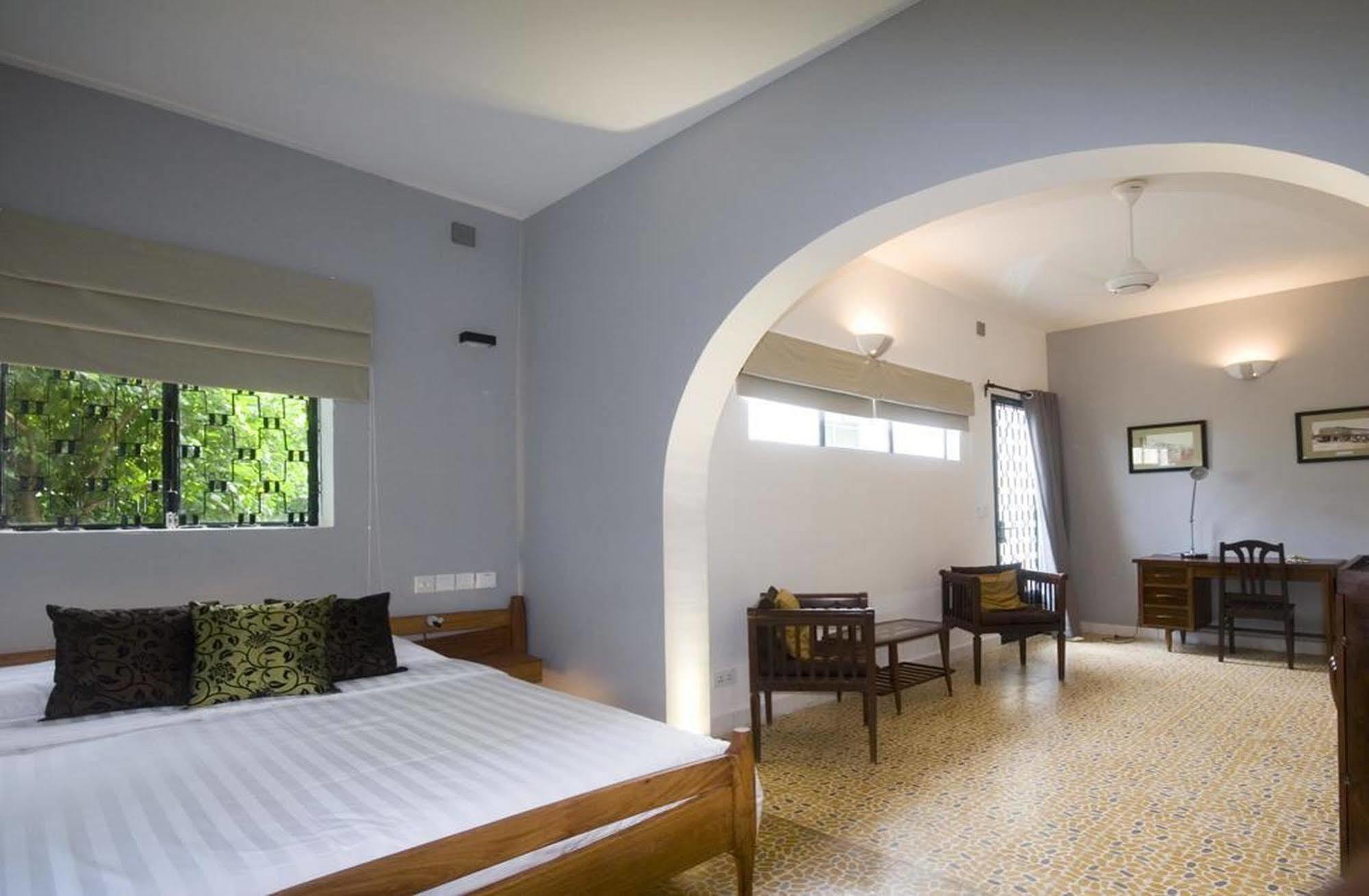 The Sangkum Hotel Phnom Penh Zewnętrze zdjęcie